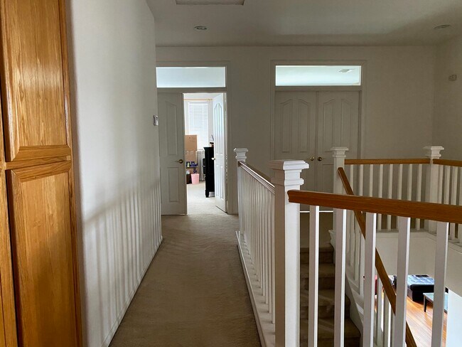 Building Photo - 3682 Torrey View Ct