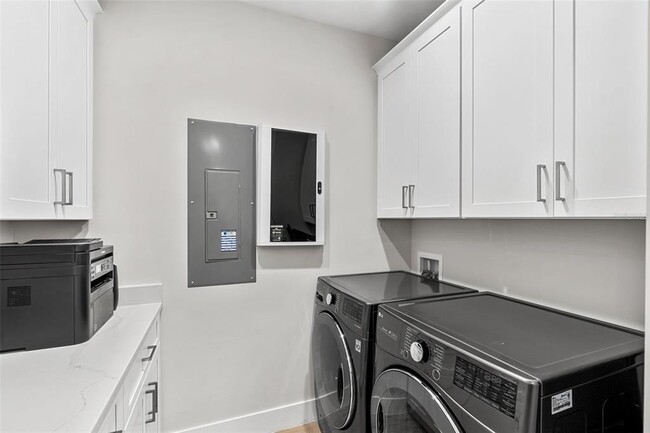 Building Photo - 1275 Michigan Ave