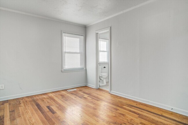 Building Photo - 11120 E 57 St