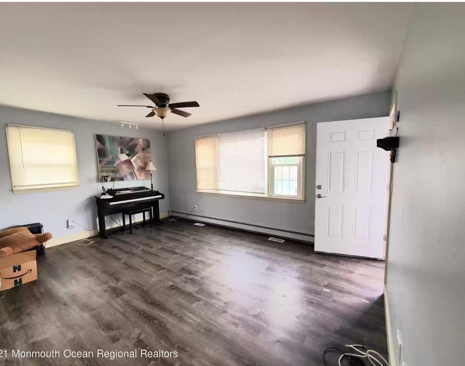 Building Photo - 210 Carr Ave