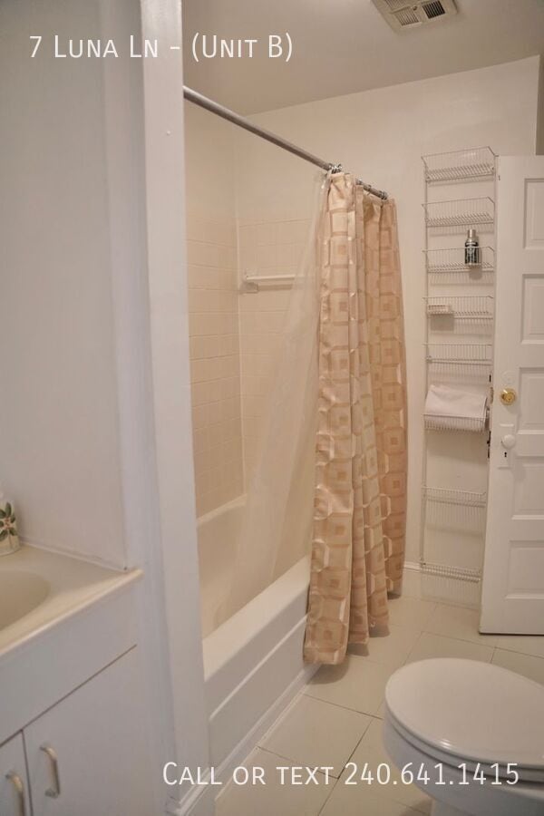 Building Photo - 7 Luna Ln