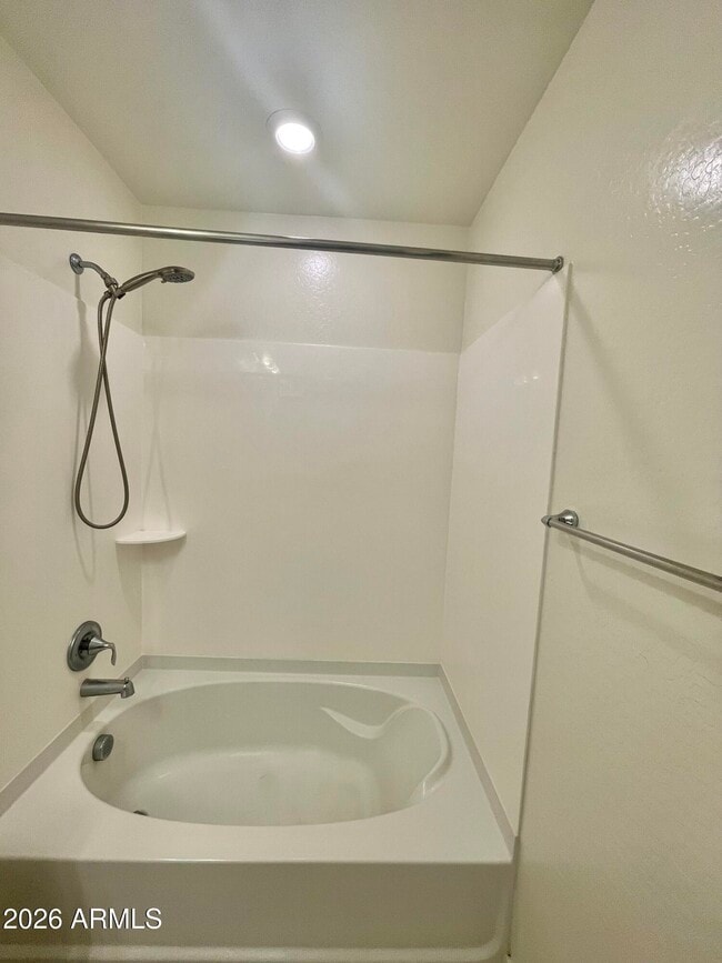 Building Photo - 20862 E Sparrow Dr