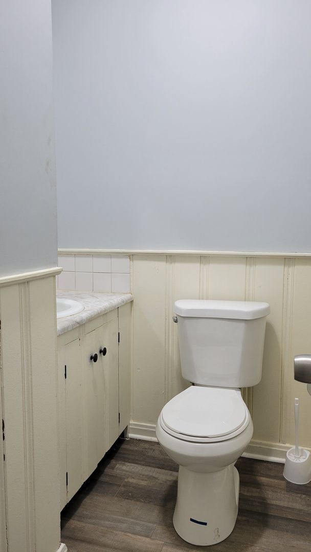 Building Photo - 4515 River Ridge Rd