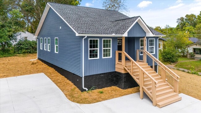 Building Photo - 4131 Porter Ave