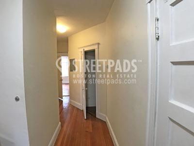 Building Photo - 3 bedroom in Boston MA 02135