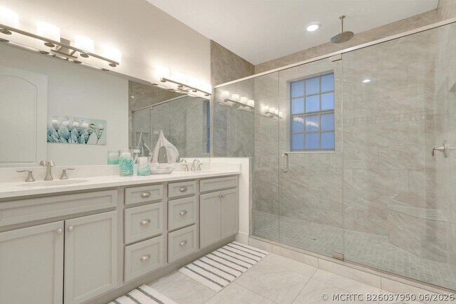 Building Photo - 114 Ocean Breeze Dr
