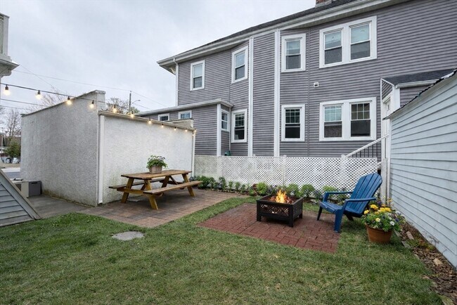 Building Photo - 0 Newbury Ave