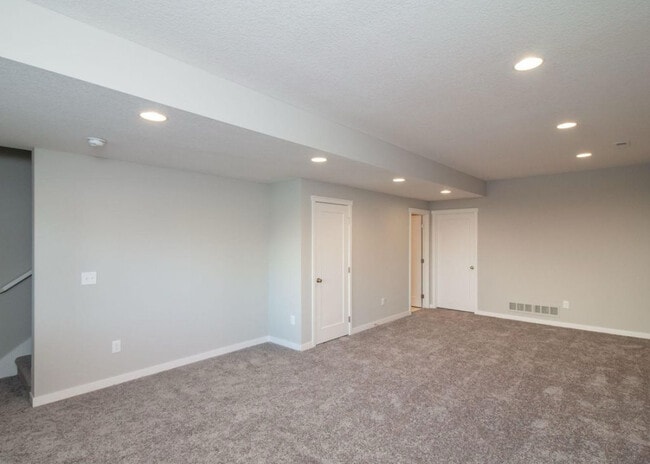 Building Photo - 2701 NW 165th Ln