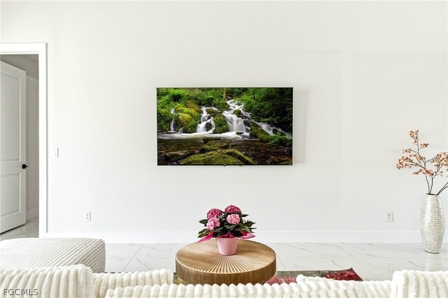 Building Photo - 922 NW 8th Terrace