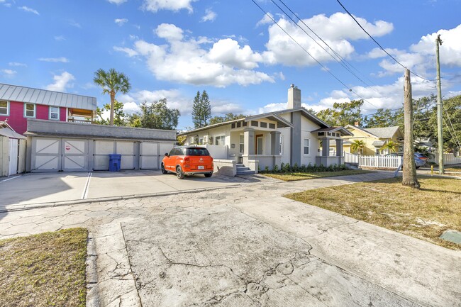 Building Photo - 486 9th Ave N