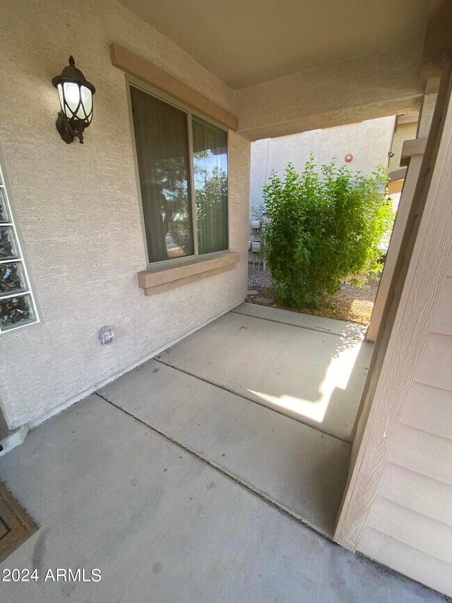 Building Photo - 13510 W Avalon Dr