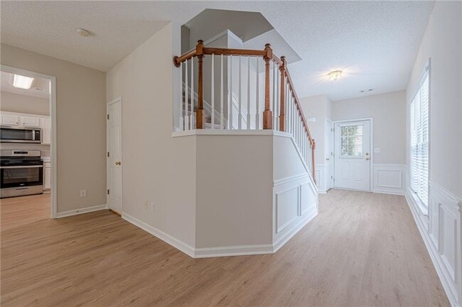 Building Photo - 3614 Gainesway Trace