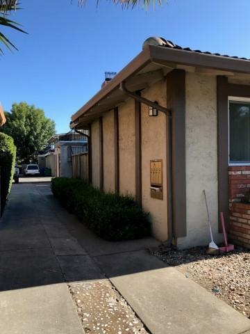 Building Photo - 4416 Moorpark Ave