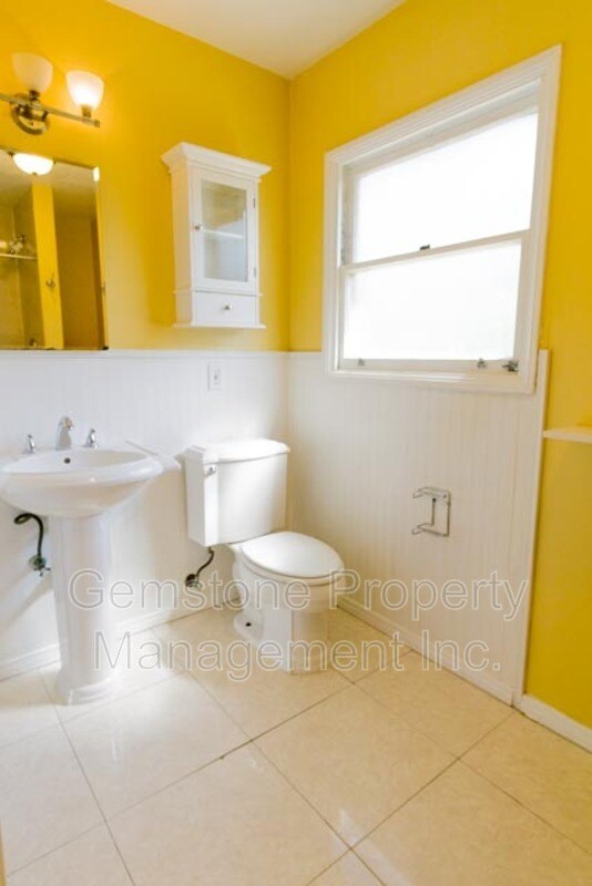 Building Photo - 4947 63rd St