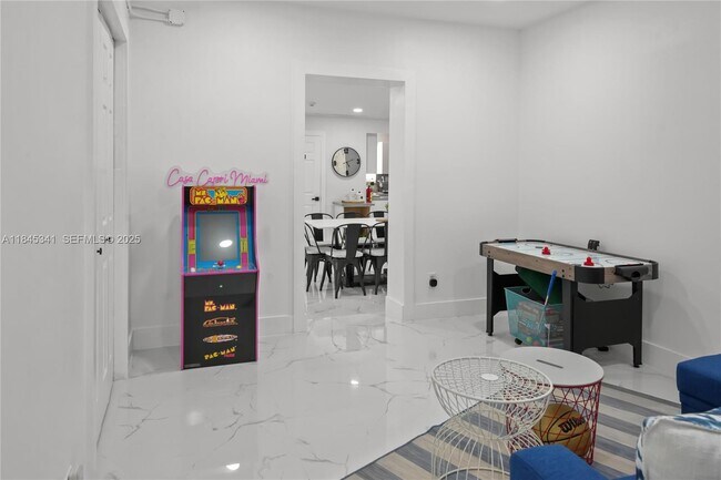 Building Photo - 1310 SW 76th Ave