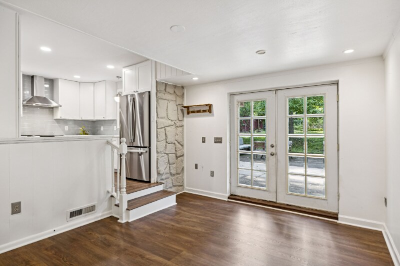 Building Photo - 4809 Merrill Ln