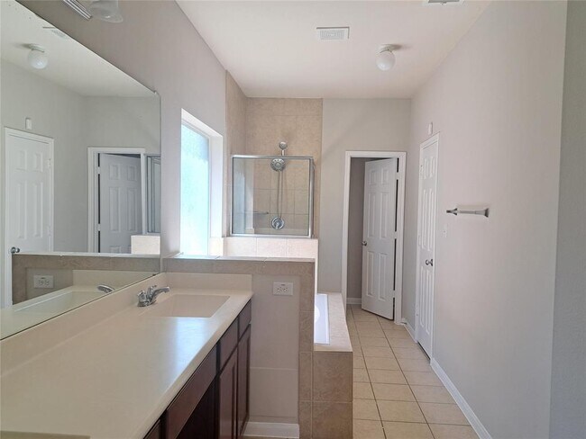 Building Photo - 26315 Fox Ridge Ln
