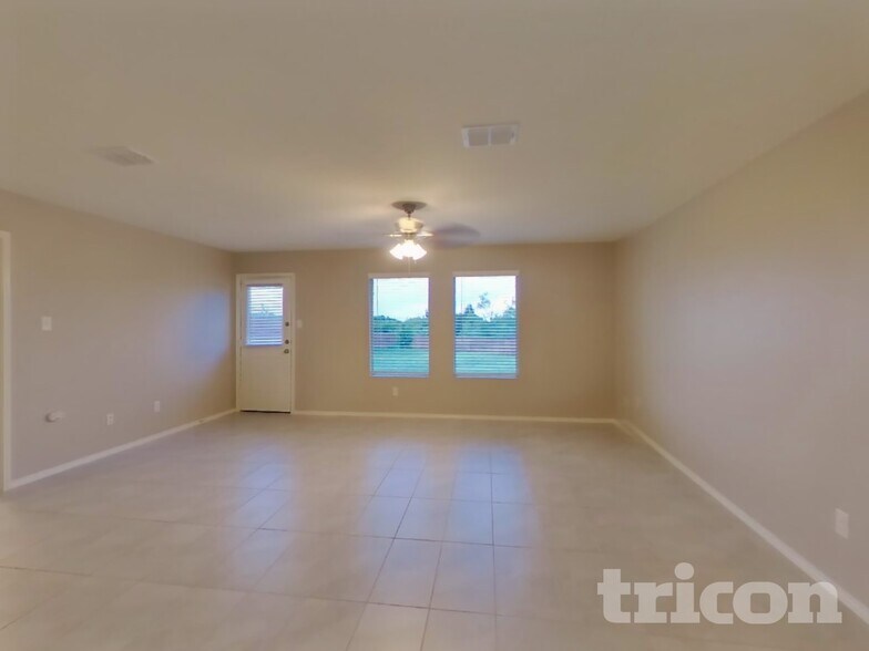 Building Photo - 1709 Clairborne Ct