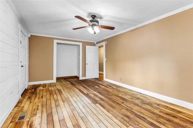 Building Photo - 4848 Hogan Rd