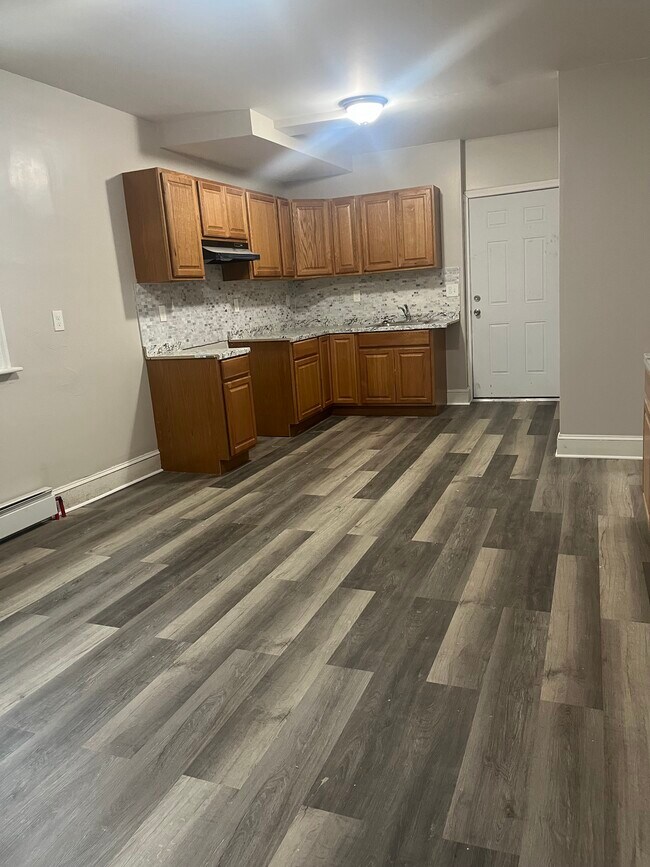 Building Photo - 89 Waterville St