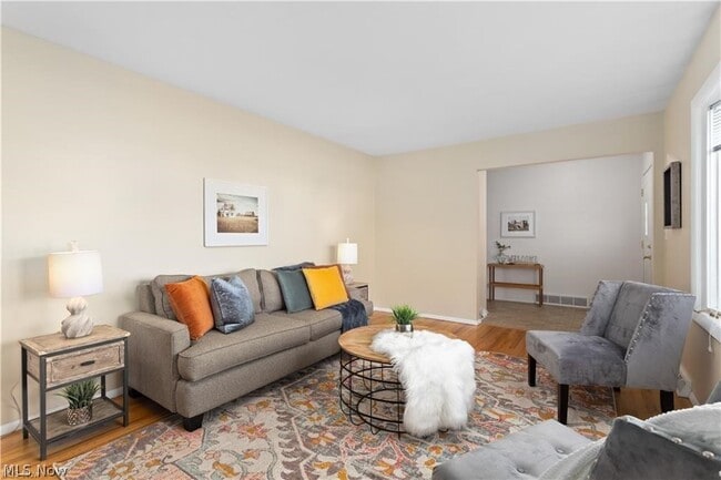 Building Photo - 9993 Hawley Dr