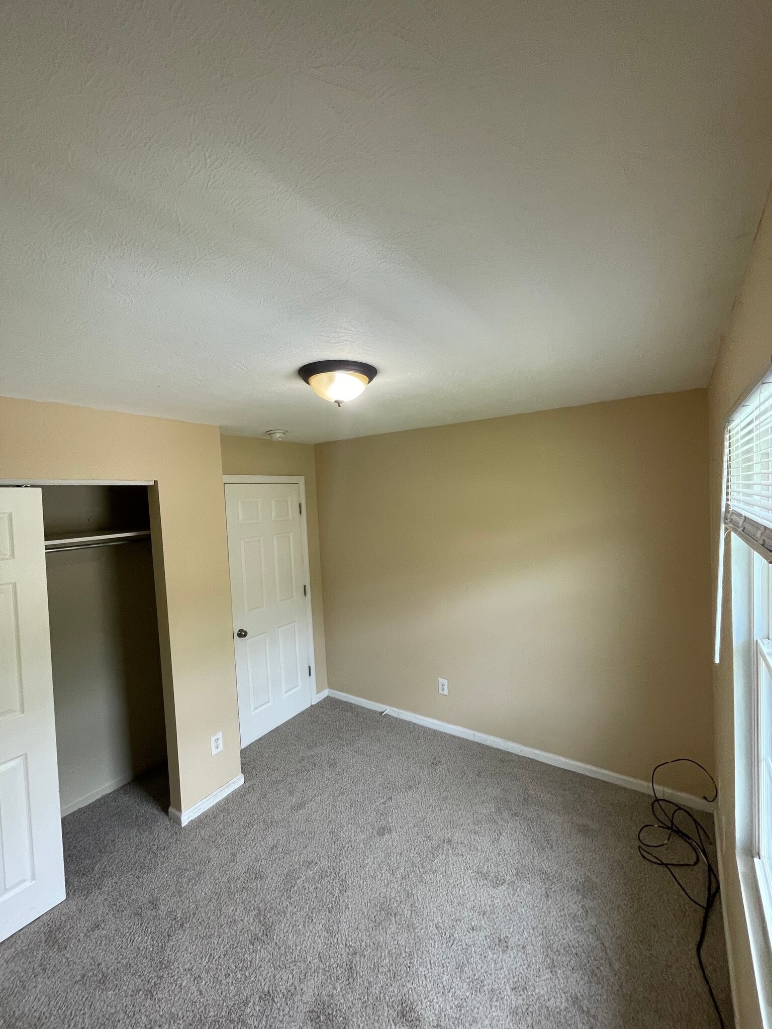 Building Photo - 10562 Toulon Dr
