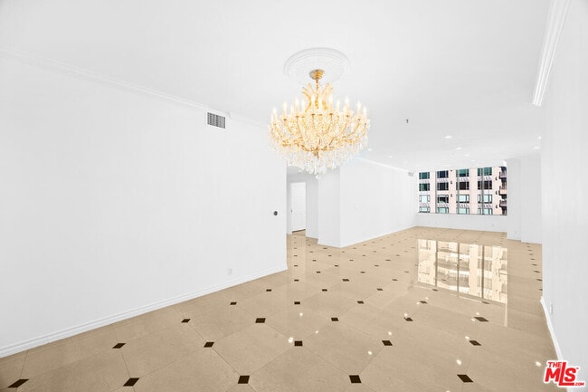 Building Photo - 10724 Wilshire Blvd