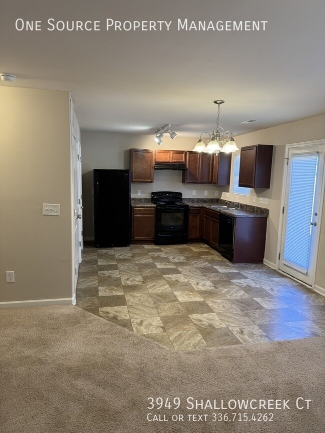 Building Photo - 3949 Shallowcreek Ct