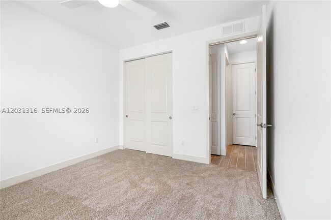 Building Photo - 7305 Ivory Spring Brilliance