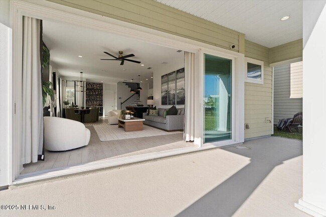 Building Photo - 492 Rum Runner Wy