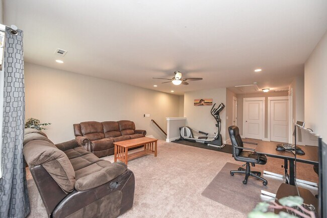 Building Photo - **LIKE NEW EXECUTIVE HOME IN PRESTIGIOUS H...