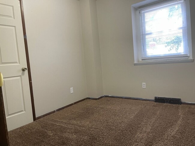 Building Photo - S. Erie