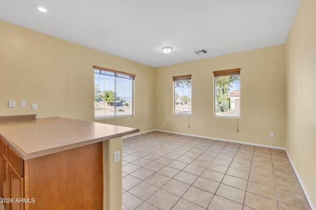 Building Photo - 45445 Gavilan Dr