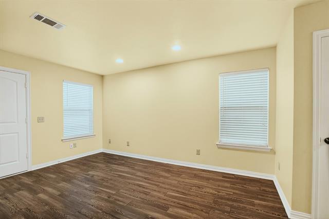 Building Photo - 1716 S Waco St