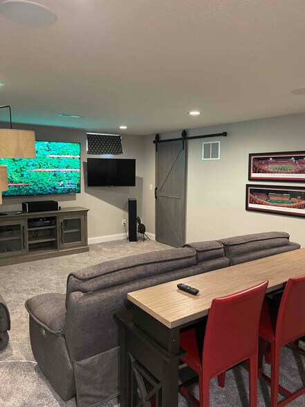 Building Photo - 8371 Juniper Dr