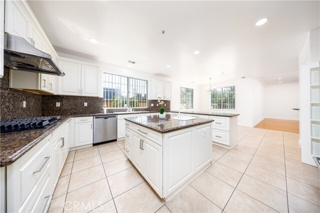 Building Photo - 68 E Longden Ave