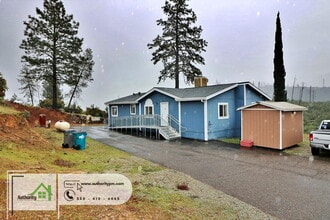 Building Photo - 15611 Rock Creek Rd