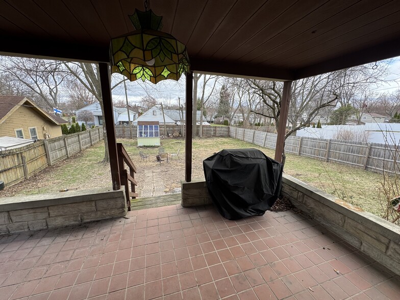 Private fenced in yard - 41940 E Ann Arbor Trl