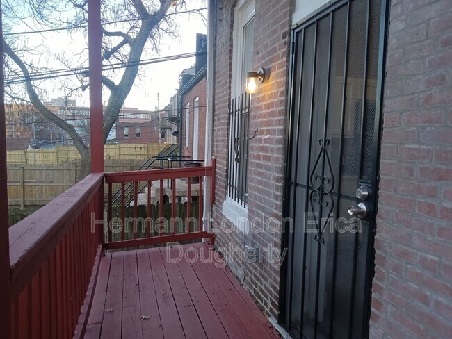 Building Photo - 3442 S Jefferson Ave