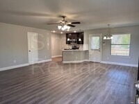 Building Photo - 6801 Jade Dr