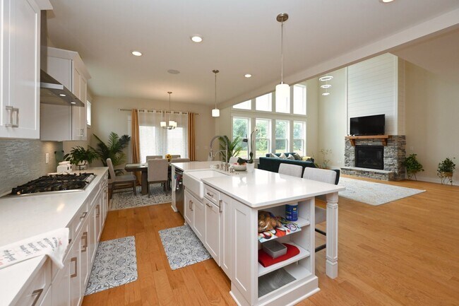 Building Photo - **EXECUTIVE 2022-BUILT HOME IN WILLIAMSON ...