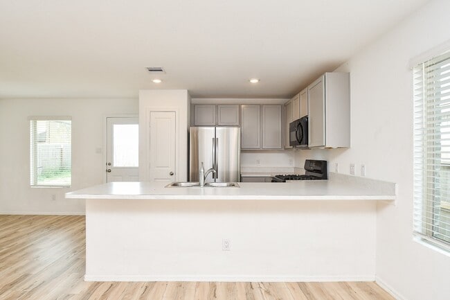 Building Photo - 24234 High Country Dr