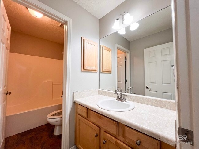 Building Photo - 17831 Fancy Blvd