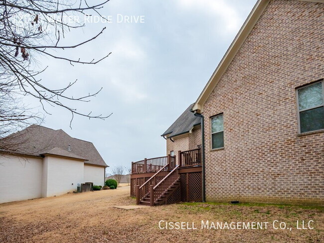 Building Photo - 12025 Water Ridge Dr