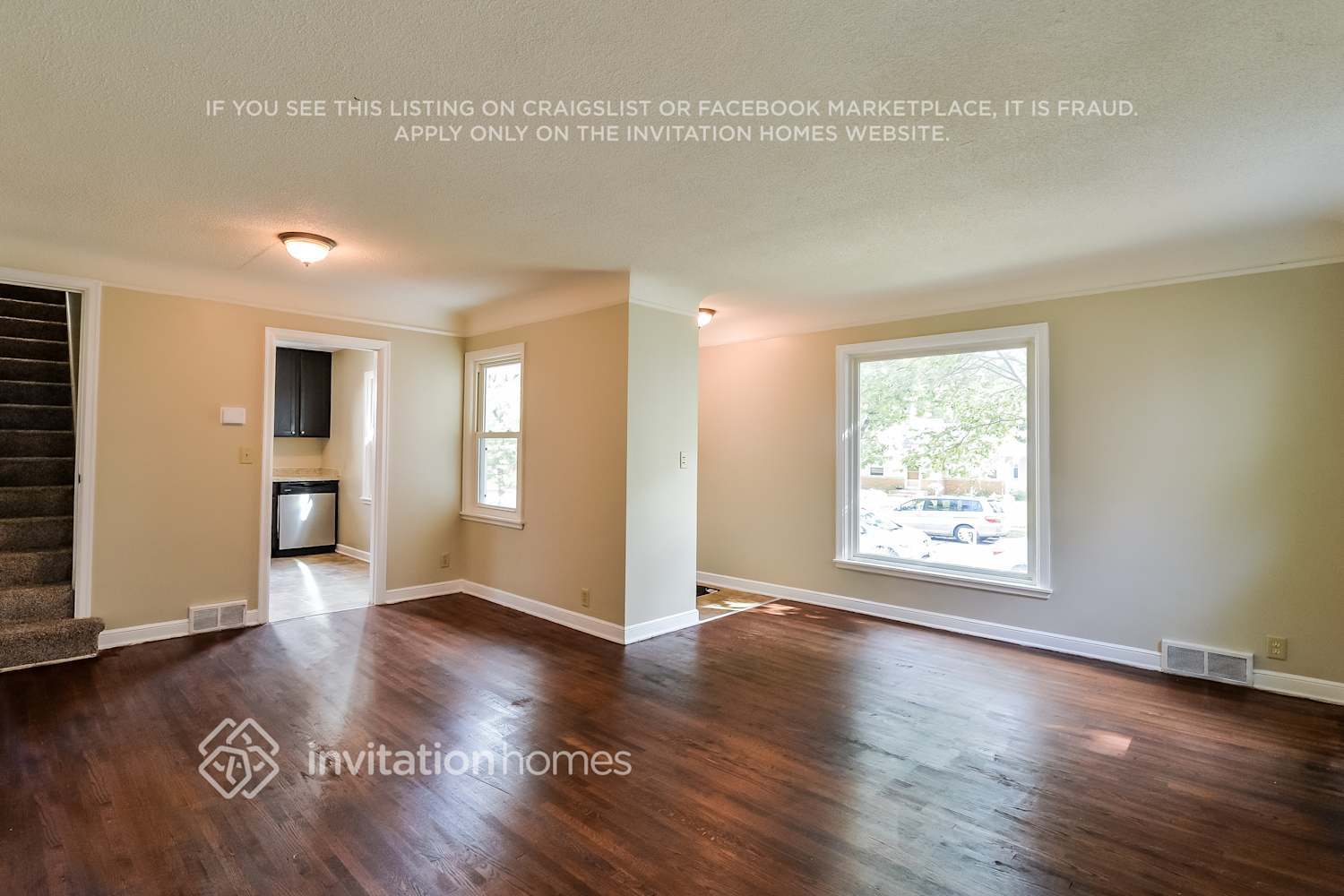 Building Photo - 5724 24th Ave S