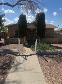 Building Photo - 2211 N Campbell St