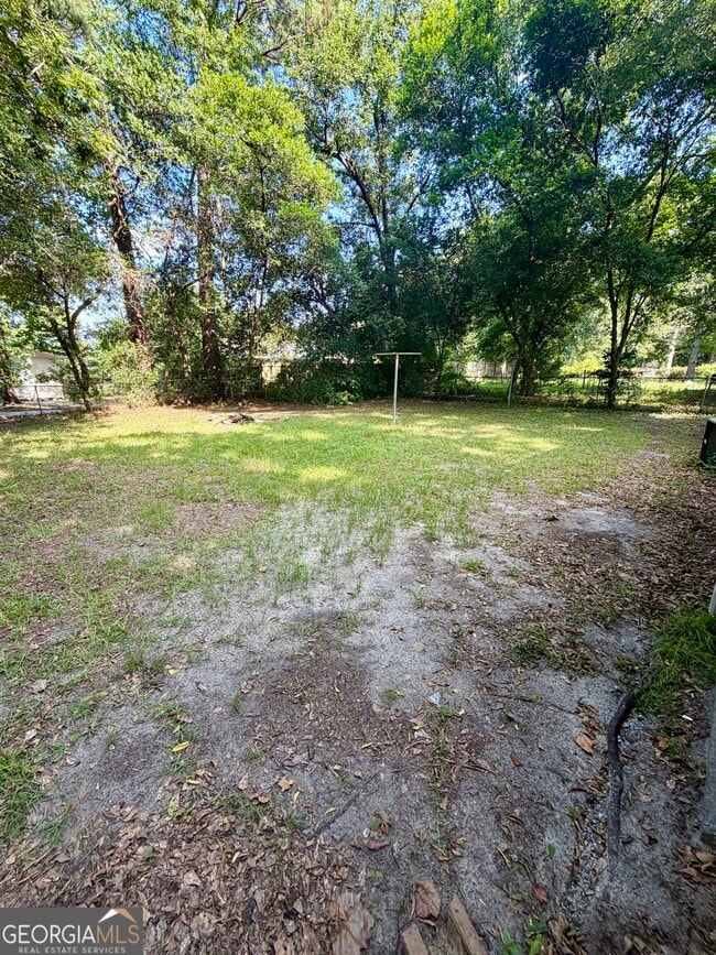 Building Photo - 814 Crestwood Terrace