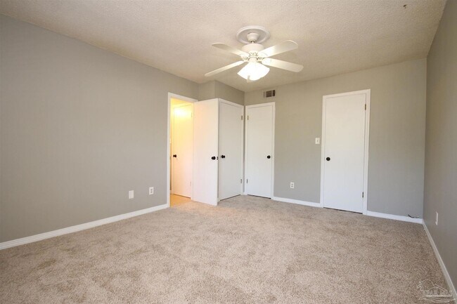 Building Photo - 416 Waycross Ave