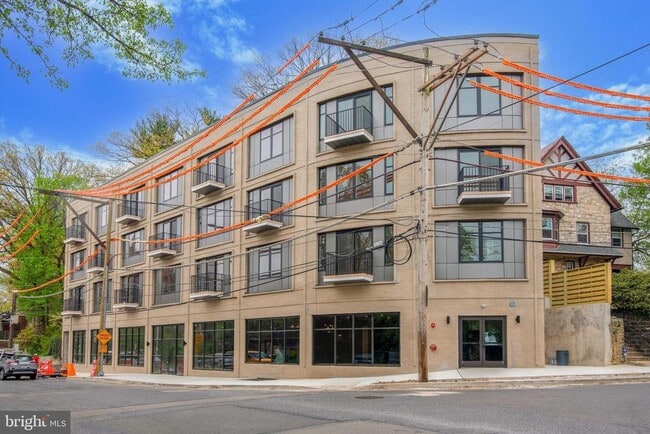 Building Photo - 367 W Hortter St