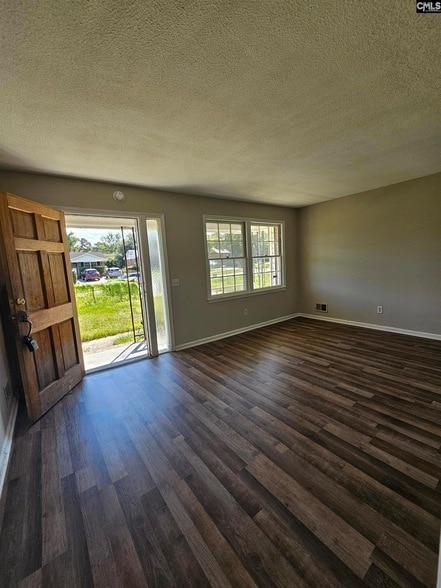 Building Photo - 3924 Trotter Rd